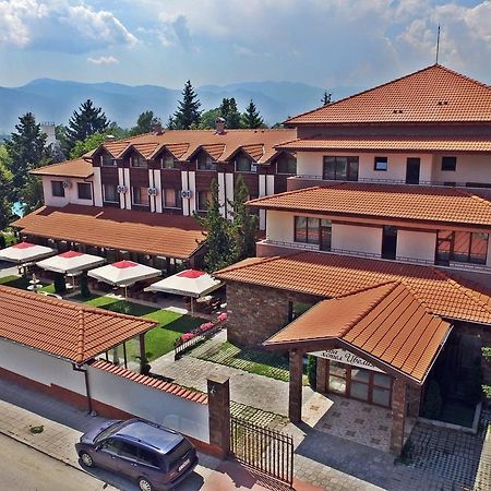 Spa Hotel Ivelia Dubnitsa Exteriér fotografie